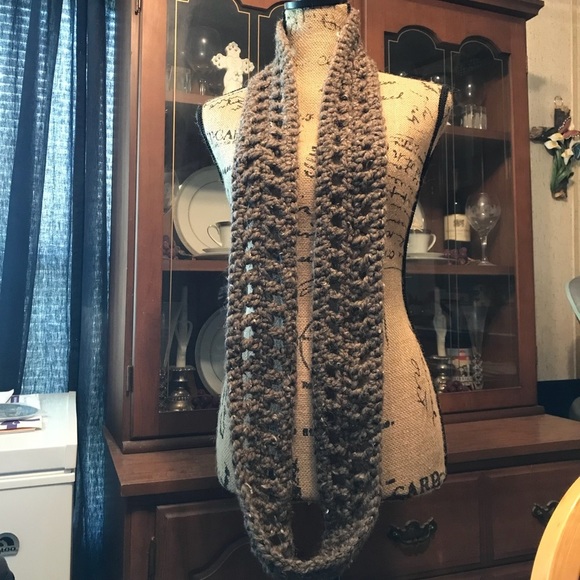Handmade Infinity Scarf - Picture 3 of 3